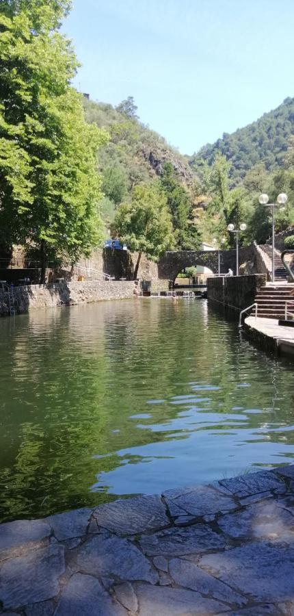Casa Em Xisto Na Serra Da Lousa, Gondramaz Екстериор снимка