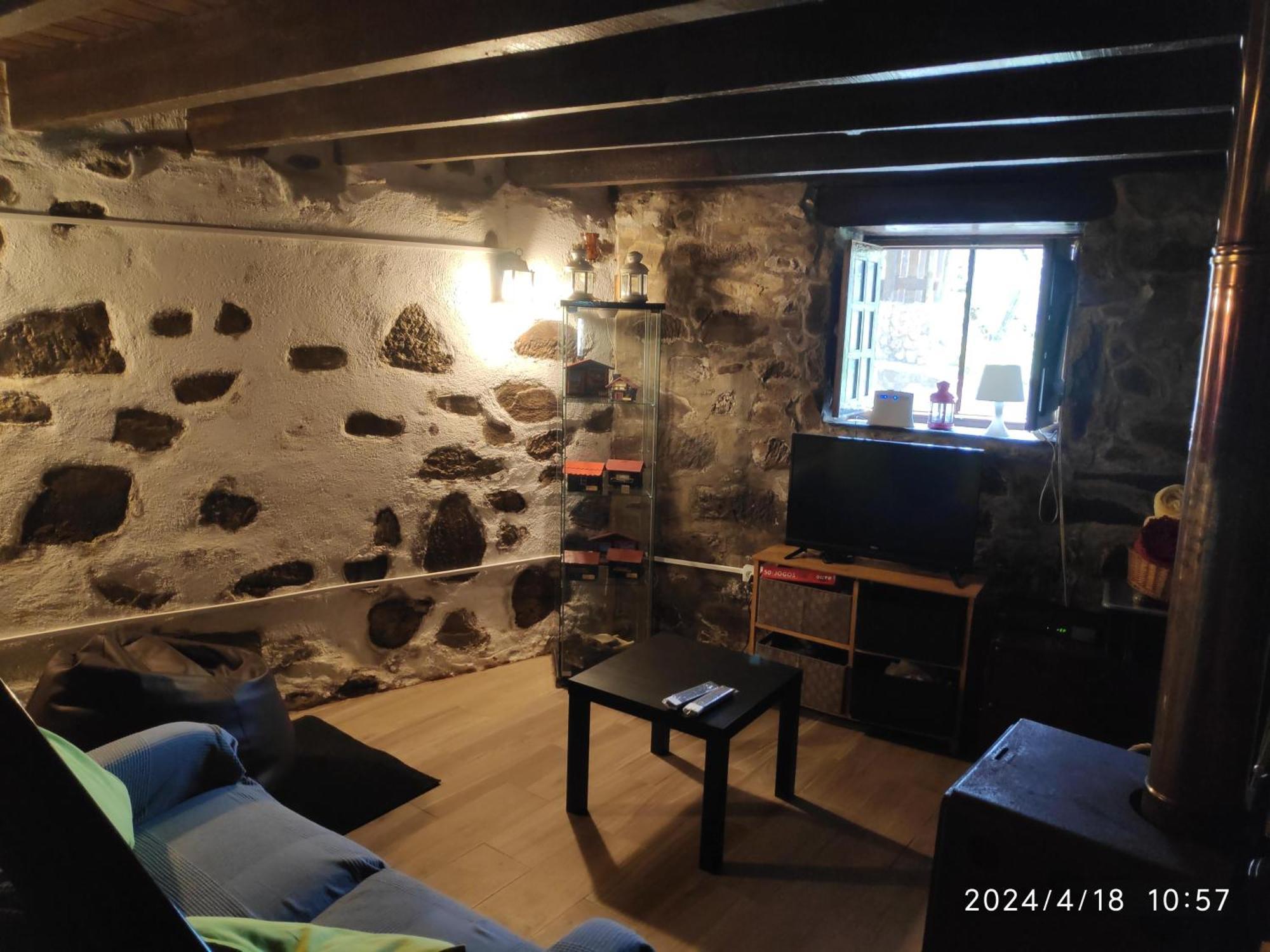 Casa Em Xisto Na Serra Da Lousa, Gondramaz Екстериор снимка